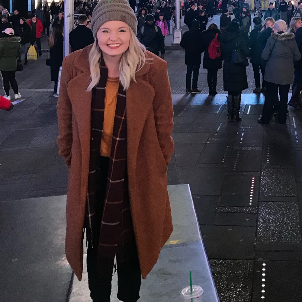 Adorable teddy duster